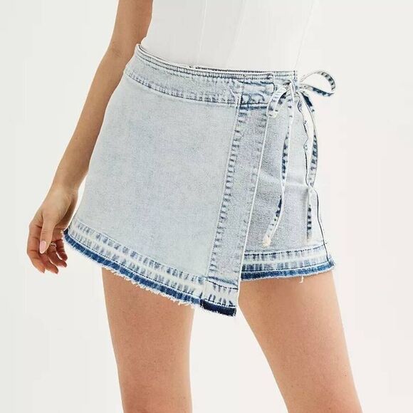 SO Released Hem Wrap Denim Skort - Picture 1 of 6